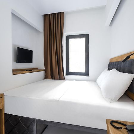 Uk Hotel Istanbul Exterior foto